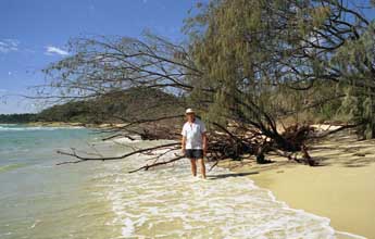 Island Walk along Cylinder, Deadman's Beach to Frenchman's Bay